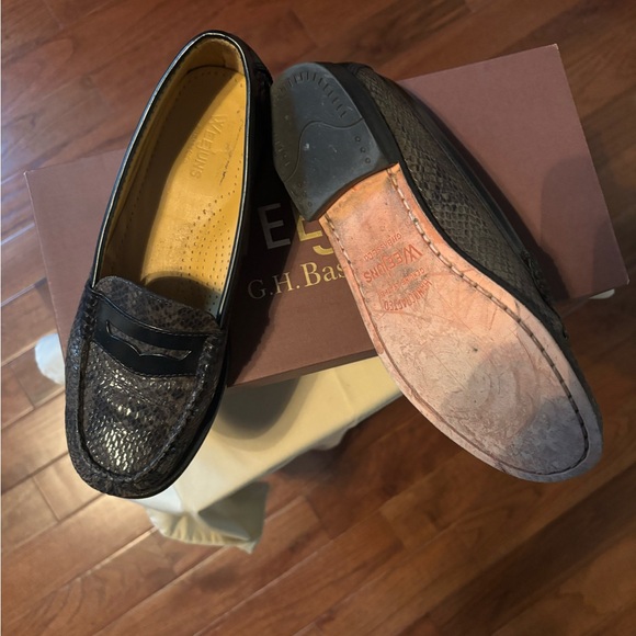 Used but in good condition Bass and Co Loafers - Picture 2 of 2